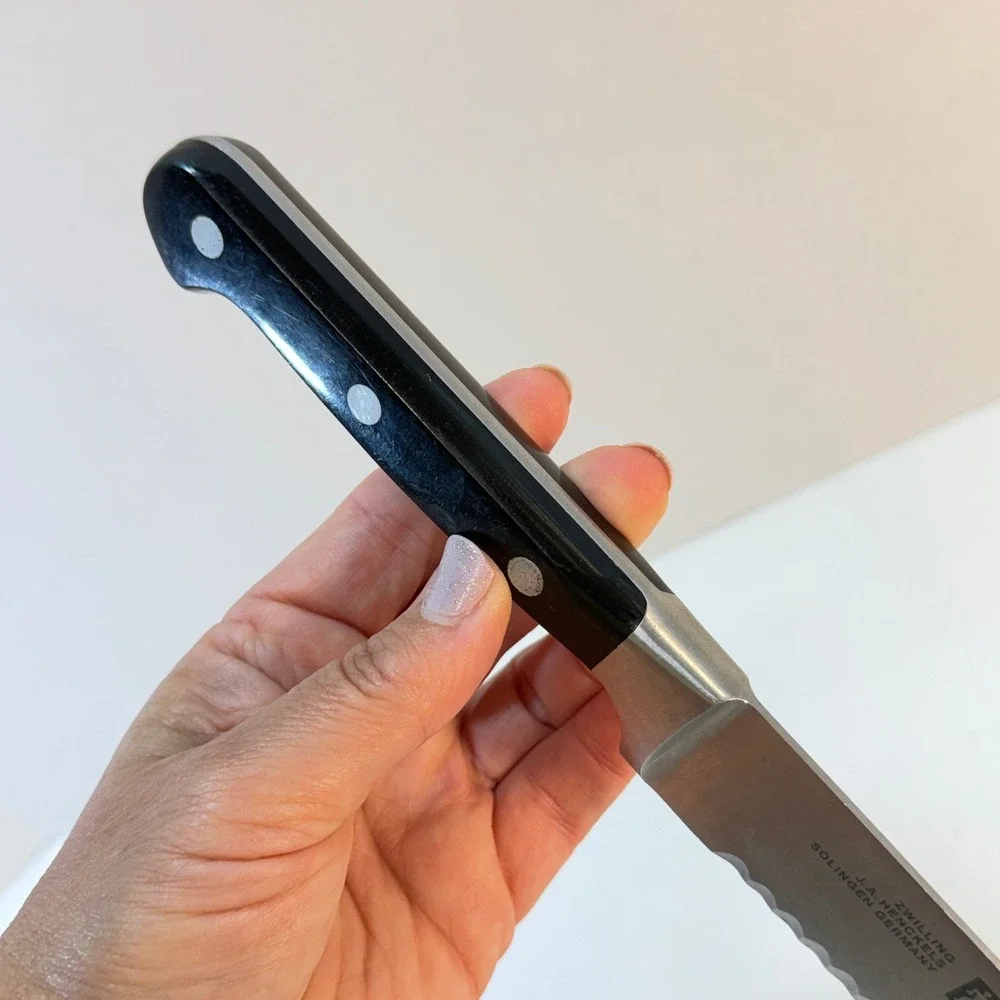 Zwilling JA Henckels Serrated Bread Knife 8 Inch Black Professional S 31026-200